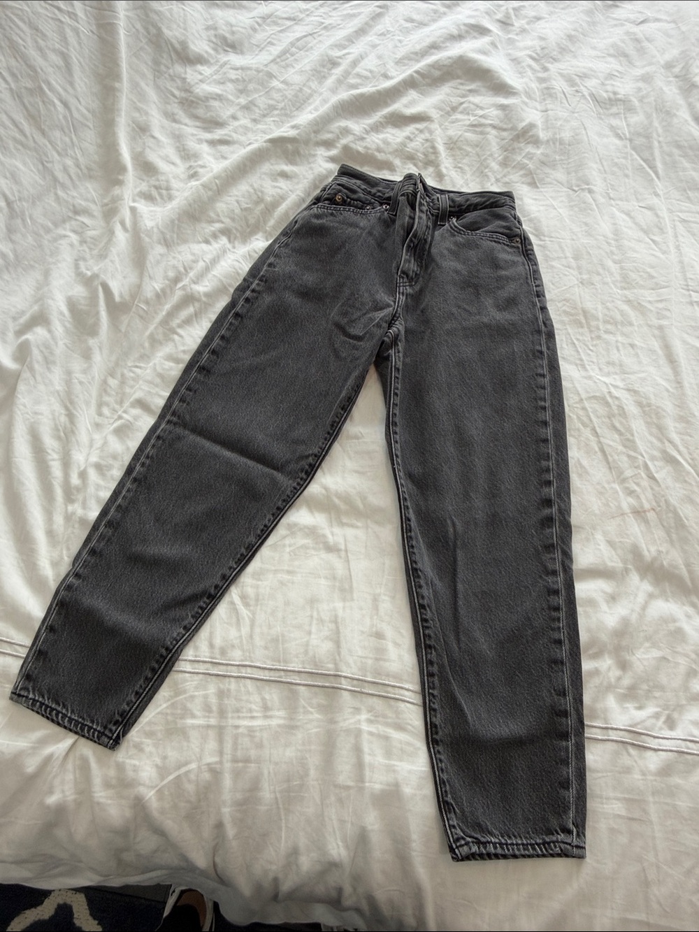 Levi's Women's Ankle Crop Jeans — Charcoal Black Wash